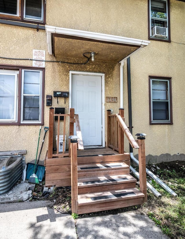 1194 Forest St, Saint Paul, MN 55106 - property entrance with stucco siding