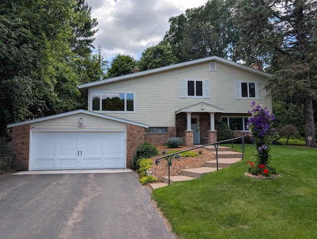 1012 James Ct, Mendota Heights, MN 55118 - photo 1