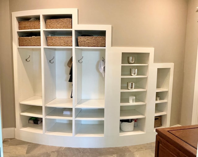 1105 Ferndale Rd W, Orono, MN 55391 - view of mudroom