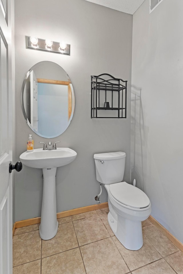 14192 Bayberry Trl, Rosemount, MN 55068 - bathroom with tile patterned floors