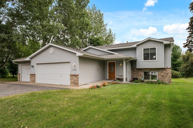 27325 Felton Ave, Wyoming, MN 55092 - photo 1