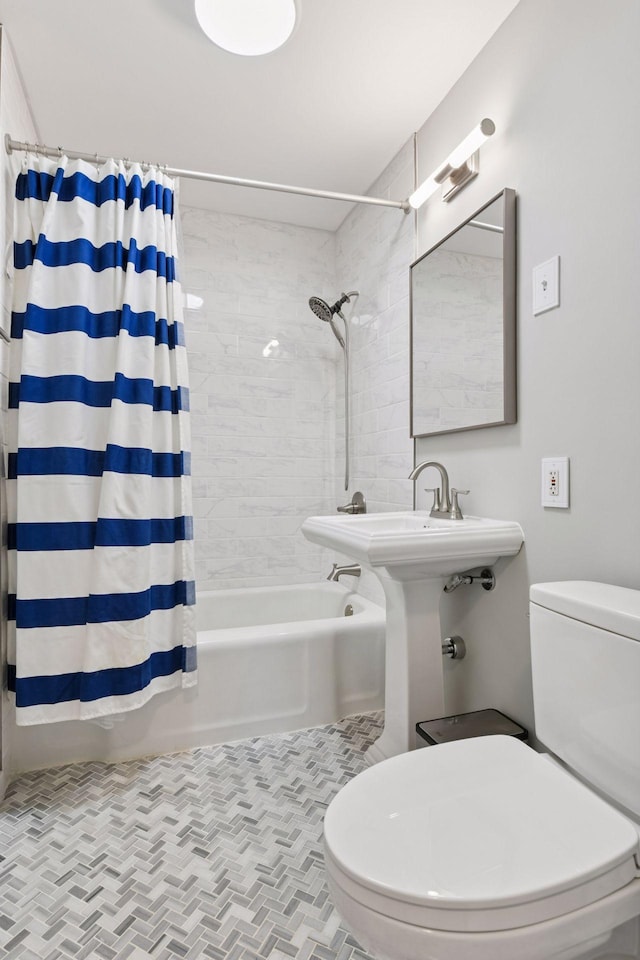 5917 Oliver Ave S, Minneapolis, MN 55419 - bathroom with toilet and shower / tub combo with curtain
