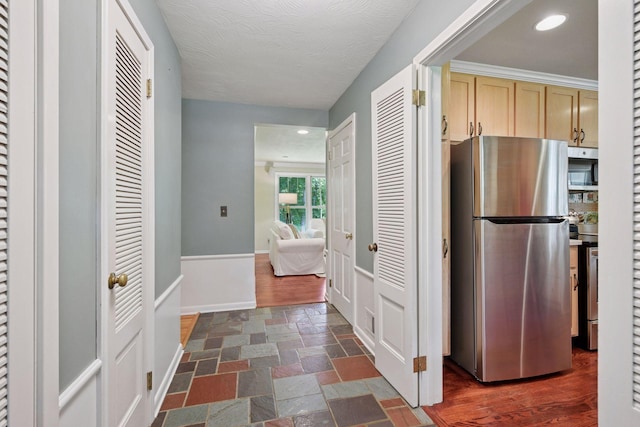 3918 Willmatt Hl, Minnetonka, MN 55305 - hallway with stone tile floors and recessed lighting