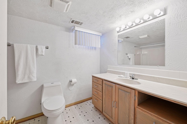 3918 Willmatt Hl, Minnetonka, MN 55305 - bathroom featuring vanity and a textured ceiling