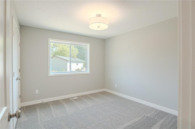 6006 Fuller Cir, Wyoming, MN 55092 - empty room featuring carpet floors and baseboards