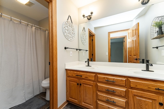 2944 Mayowood Common Cir SW, Rochester, MN 55902 - full bath featuring double vanity and curtained shower
