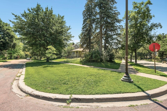 1281 Minnehaha Pkwy, Minneapolis, MN 55419 - view of front of home with a front yard