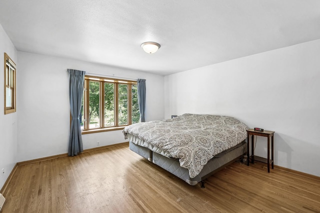1281 Minnehaha Pkwy, Minneapolis, MN 55419 - bedroom featuring wood finished floors and baseboards