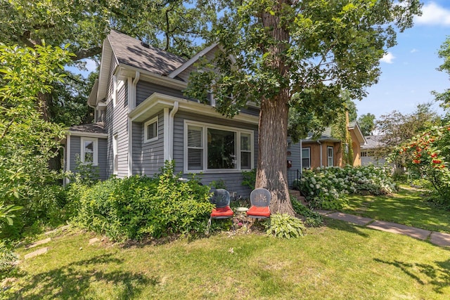 4356 Nokomis Ave, Minneapolis, MN 55406 - view of home's exterior with a yard
