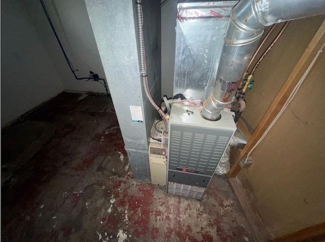 3815 Dupont Ave N, Minneapolis, MN 55412 - utility room featuring heating unit
