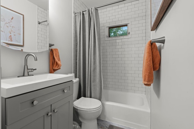 1062 Ohio St, West Saint Paul, MN 55118 - bathroom with vanity and shower / tub combo with curtain
