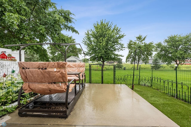 1403 2nd Ave NE, Barnesville, MN 56514 - view of patio with a gate