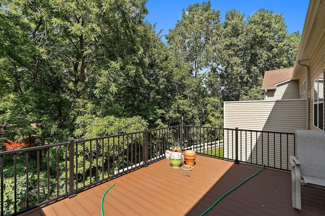 4543 Bloomberg Cir, Inver Grove Heights, MN 55076 - view of wooden terrace