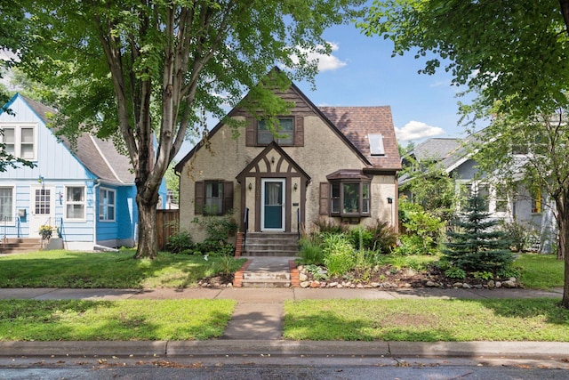 1017 Hawthorne Ave E, Saint Paul, MN 55106 - photo 1