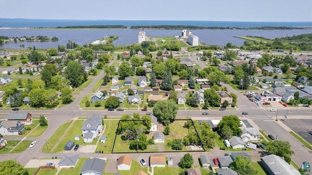 2014 5th St, Superior, WI 54880 - view of property location with property parcel outlined and nearby suburban area