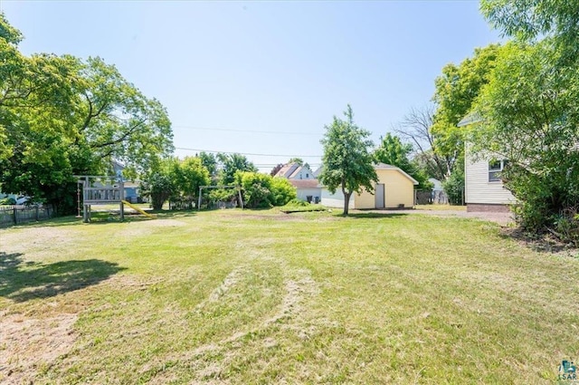 2014 5th St, Superior, WI 54880 - view of yard featuring a playground