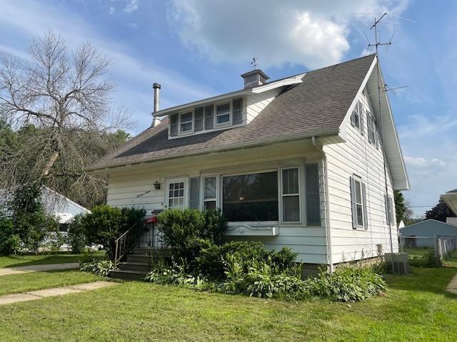 1303 8th Ave NW, Austin, MN 55912 - photo 1