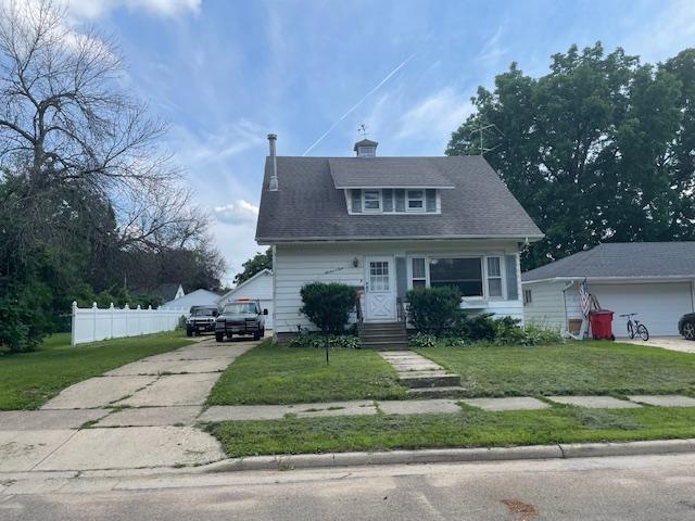 1303 8th Ave NW, Austin, MN 55912 - photo 2