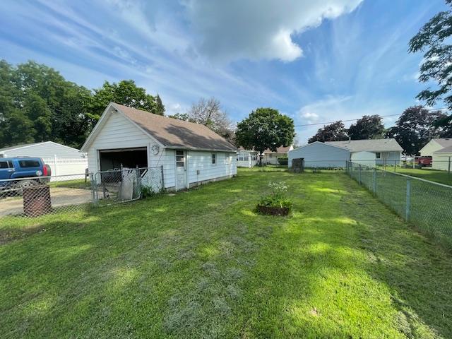1303 8th Ave NW, Austin, MN 55912 - photo 7