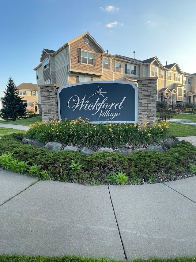 9605 Scott Cir N, Brooklyn Park, MN 55443 - community sign with a residential view