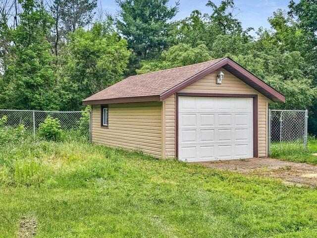 30867 Rasmussen Rd, Pequot Lakes, MN 56472 - detached garage with driveway