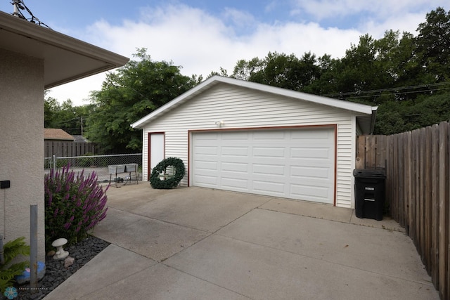 2510 10th St N, Fargo, ND 58102 - view of detached garage