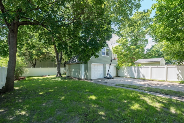 433 S Ave, North Mankato, MN 56003 - fenced backyard with driveway and an attached garage