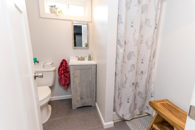 1109 Adams St, Mankato, MN 56001 - full bathroom featuring vanity, a shower with shower curtain, and tile patterned flooring