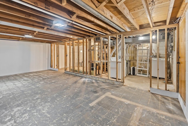 117 Division St, Mankato, MN 56001 - unfinished basement with washer / clothes dryer