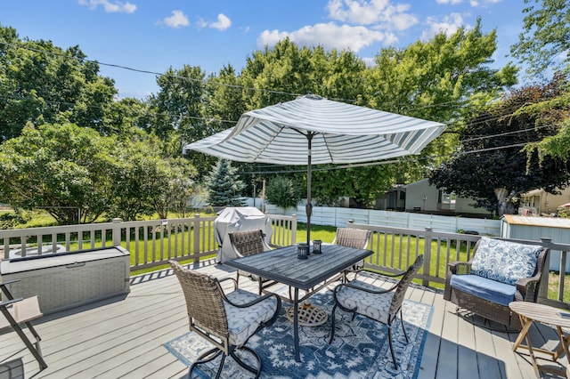 1073 Allen Ave W, Saint Paul, MN 55118 - deck with outdoor dining area and a fenced backyard