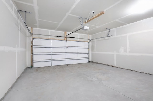 37554 Greenwich Ct, North Branch, MN 55056 - garage with a garage door opener