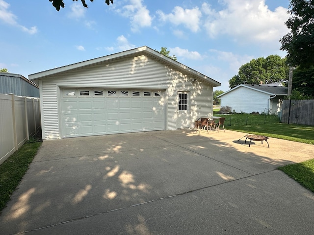 121 Park St, Luverne, MN 56156 - view of detached garage