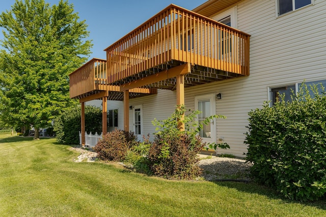 4540 Prairie View Pl NW, Rochester, MN 55901 - back of property featuring a lawn and a wooden deck