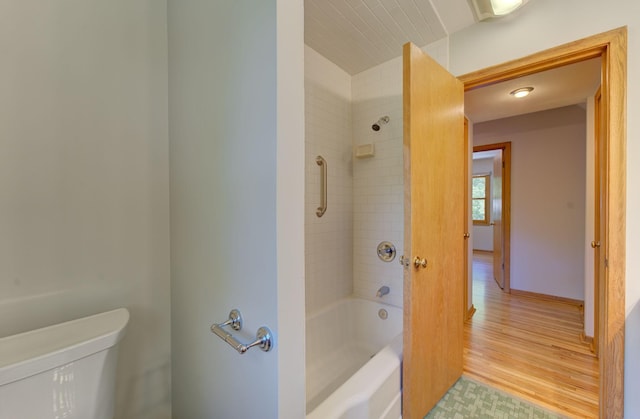 1636 9th Ave NE, Rochester, MN 55906 - full bath featuring tub / shower combination and wood finished floors