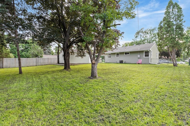 8517 Columbus Ave S, Bloomington, MN 55420 - view of yard featuring an outbuilding