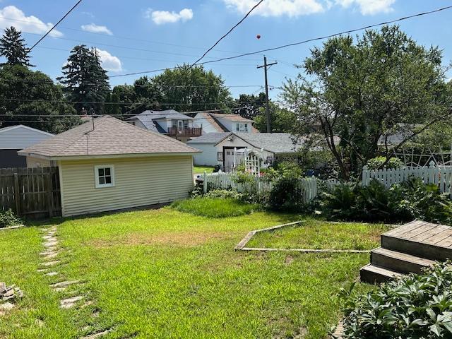 1464 Sheldon St, Saint Paul, MN 55108 - view of yard