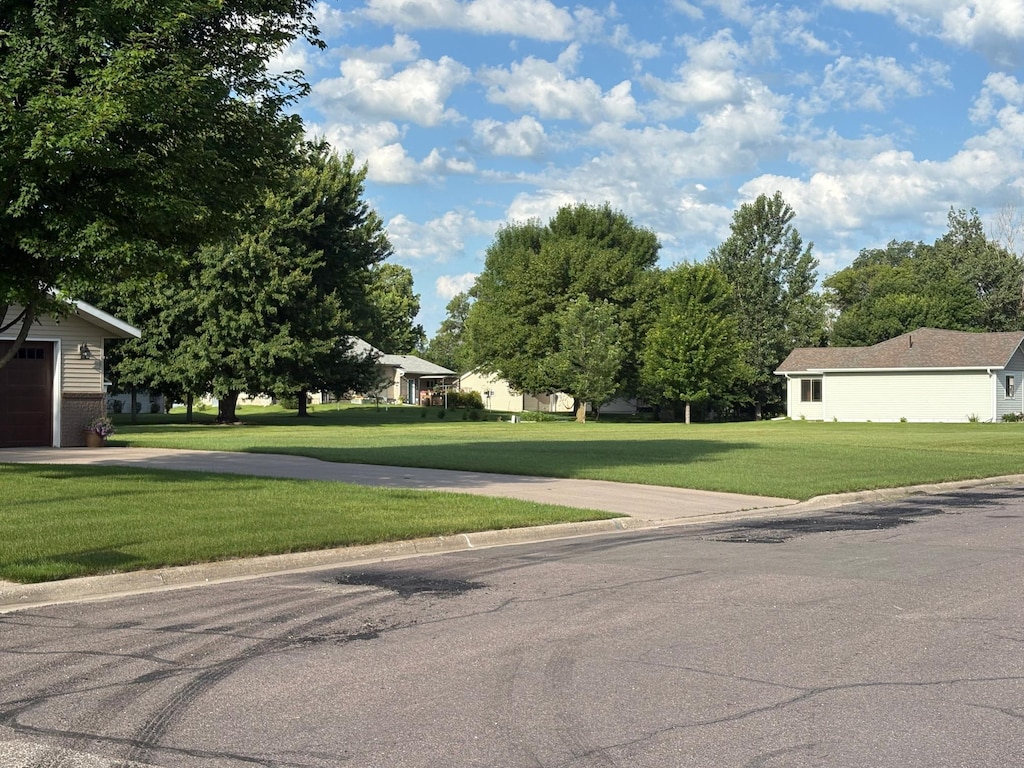 1039 Montana Ave, Benson, MN 56215 - photo 3