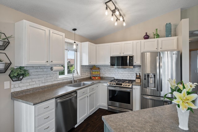 9105 Maryland Ave N, Brooklyn Park, MN 55445 - photo 11