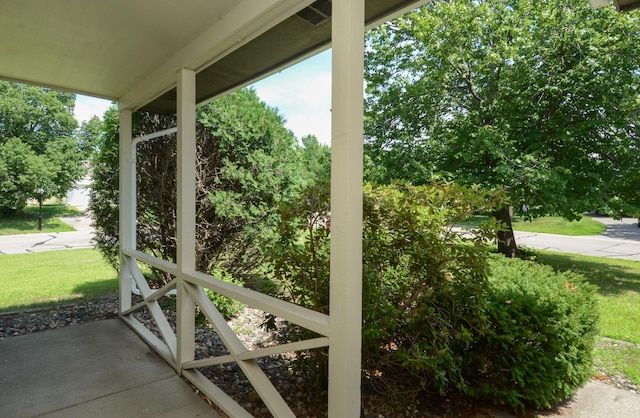 8025 Fairfield Rd N, Brooklyn Park, MN 55444 - photo 3