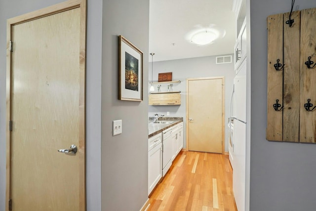 2850 Cedar Ave S Unit 208, Minneapolis, MN 55407 - photo 10