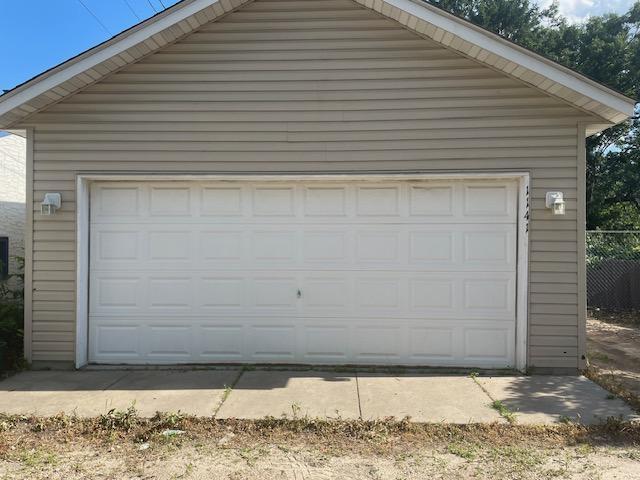 1141 5th St E, Saint Paul, MN 55106 - photo 24