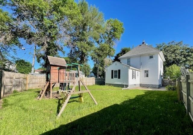 811 5th Ave NW, Austin, MN 55912 - photo 2