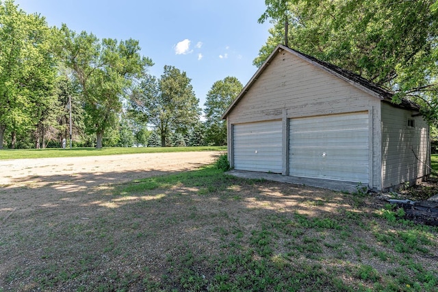 39205 436th St, Saint Peter, MN 56082 - view of detached garage