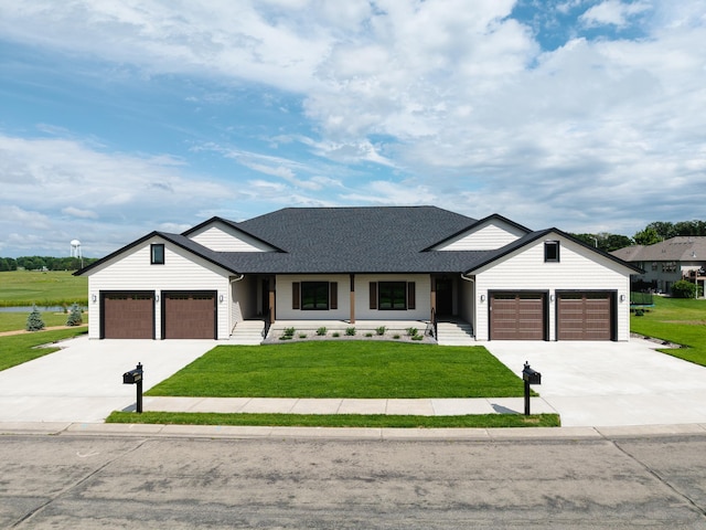 2334 9th St W, Albert Lea, MN 56007 - modern inspired farmhouse with driveway, a garage, and a front yard