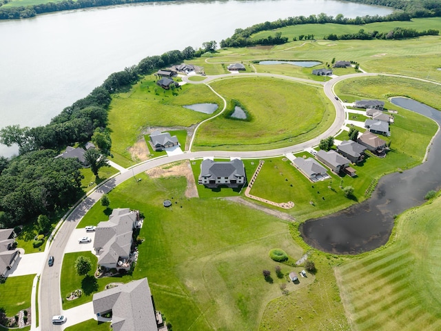 2334 9th St W, Albert Lea, MN 56007 - aerial perspective of suburban area with a large body of water