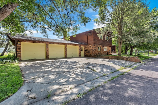 620 1st St E, Tracy, MN 56175 - photo 2