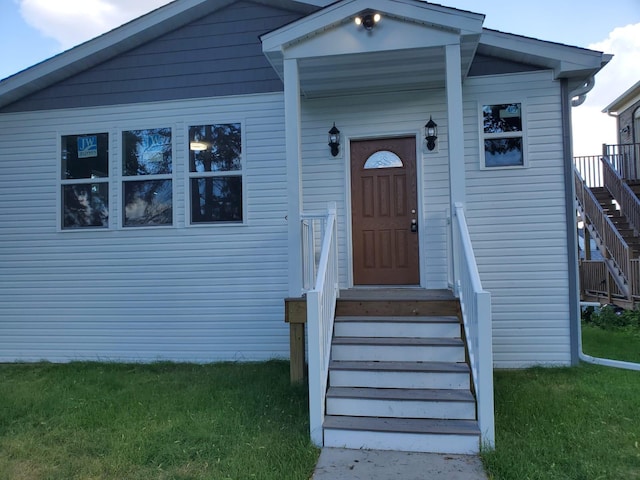 1884 Ames Ave, Saint Paul, MN 55119 - view of front facade featuring a front lawn