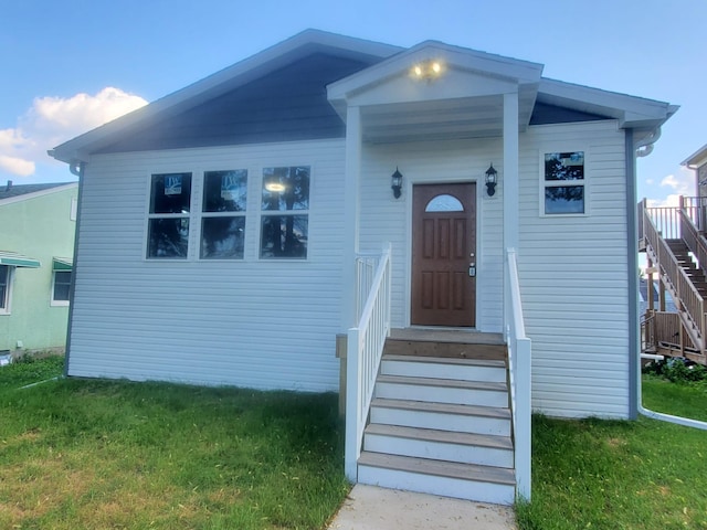 1884 Ames Ave, Saint Paul, MN 55119 - view of front facade featuring a front yard