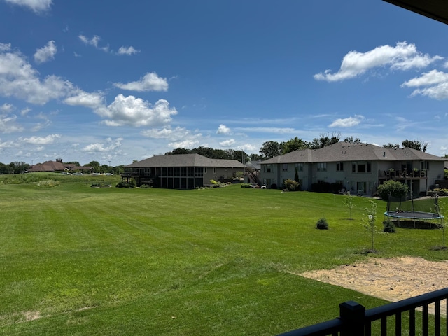 2330 9th St W, Albert Lea, MN 56007 - view of grassy yard featuring a residential view