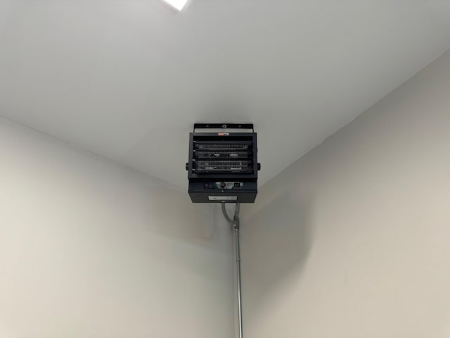 2330 9th St W, Albert Lea, MN 56007 - detailed view of a heating unit